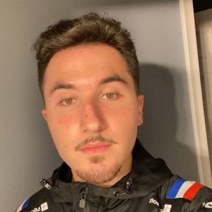 Meet your Posher, Aries mario